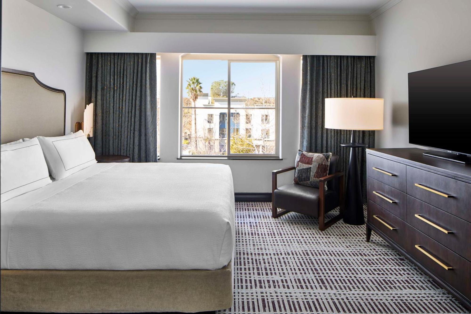 Bellasera Hotel & Suites Paso Robles, Tapestry By Hilton Exterior photo
