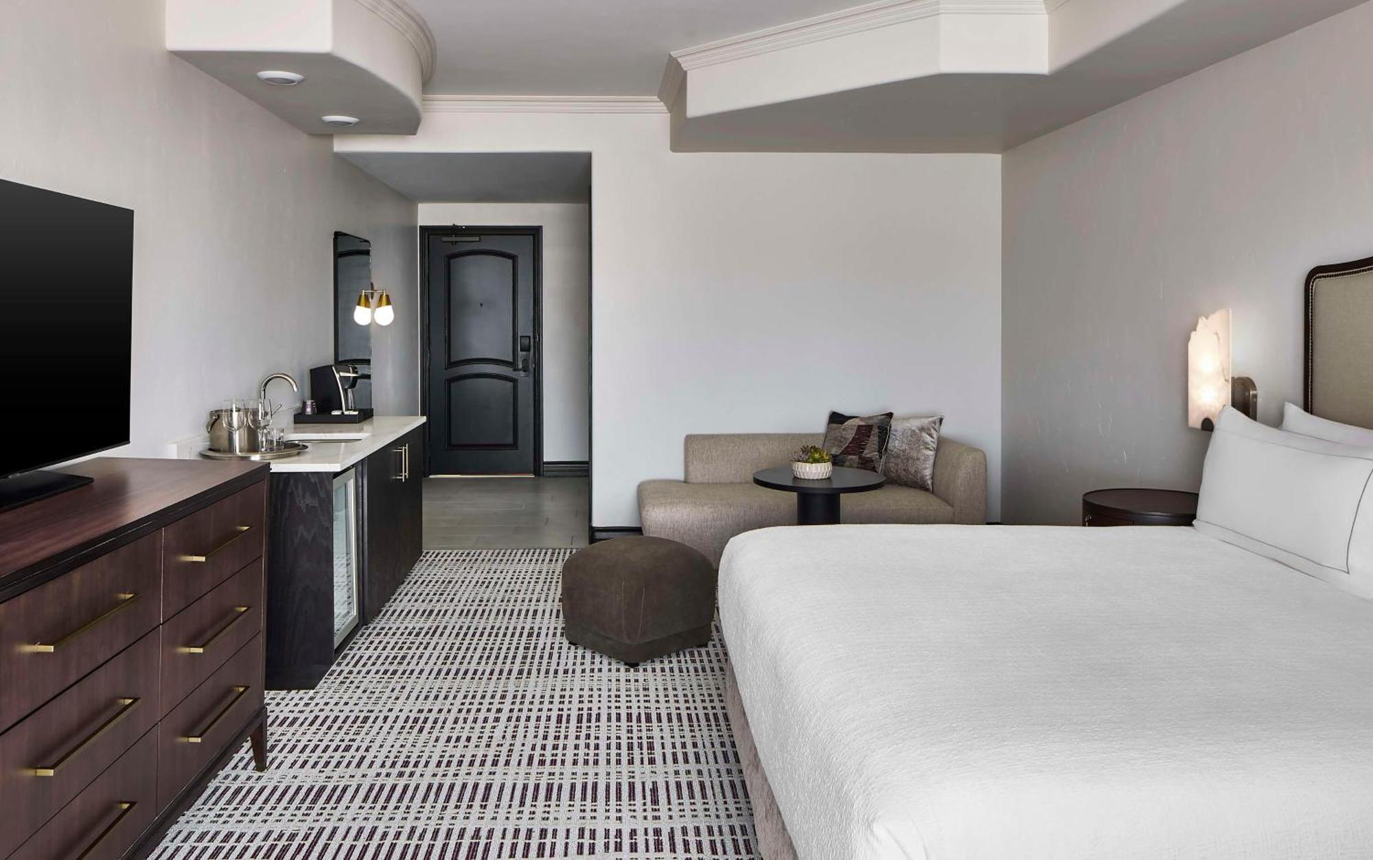 Bellasera Hotel & Suites Paso Robles, Tapestry By Hilton Exterior photo