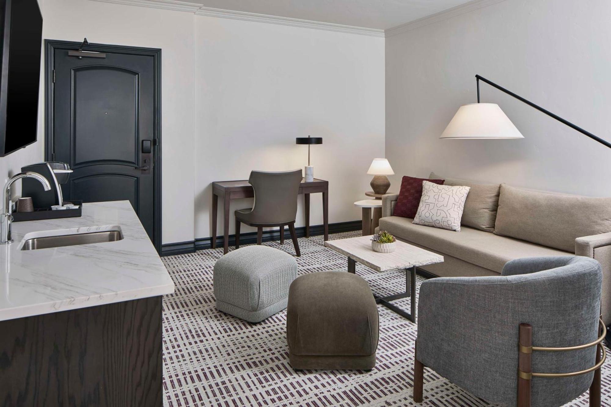 Bellasera Hotel & Suites Paso Robles, Tapestry By Hilton Exterior photo