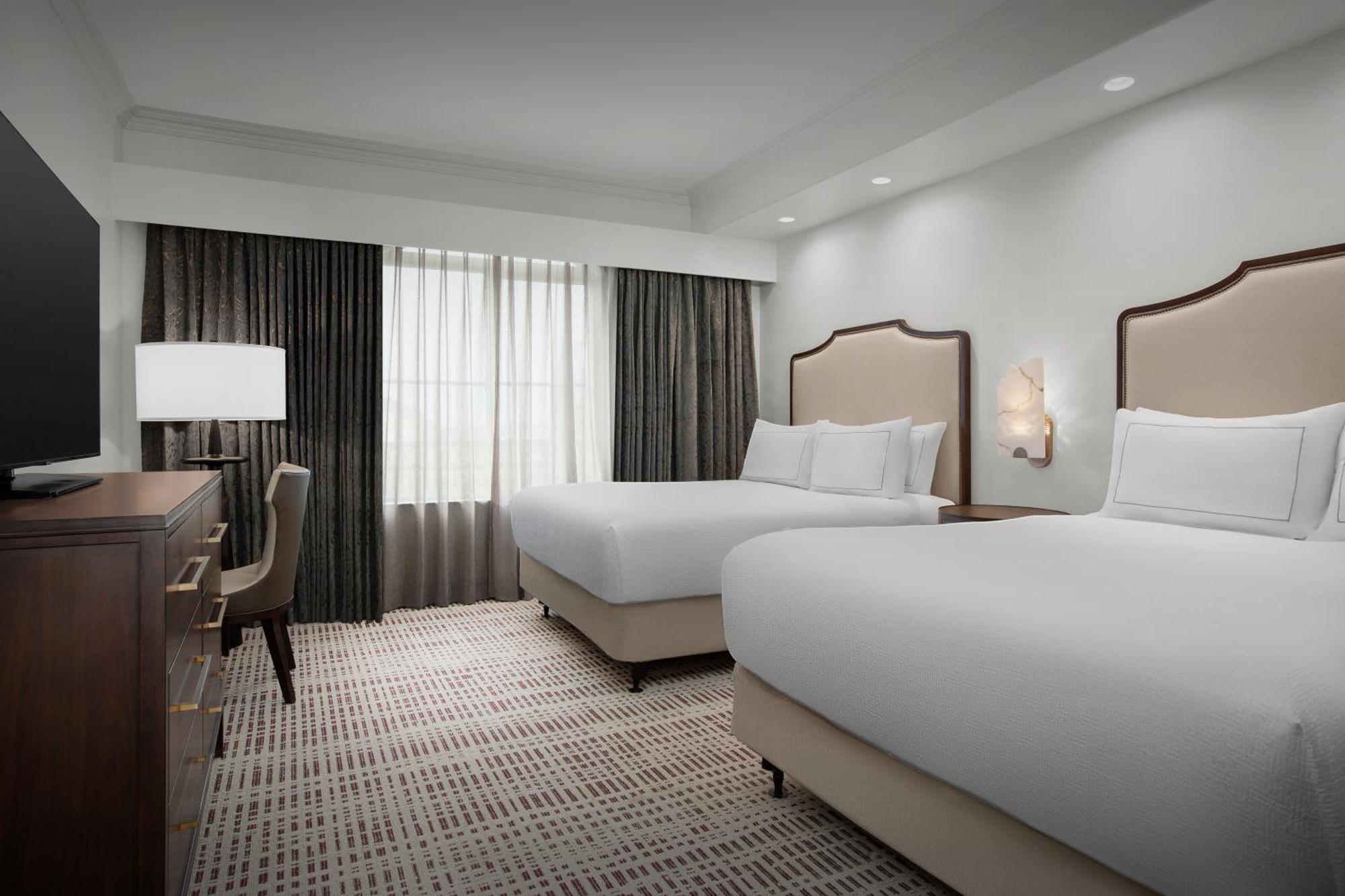 Bellasera Hotel & Suites Paso Robles, Tapestry By Hilton Exterior photo